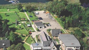 Gastronomie in erster Reihe am großen Plöner See (132852376)